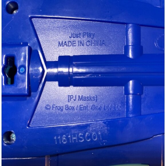 PJ Masks Cat-Car and Catboy Action Figure - Picture 8 of 9